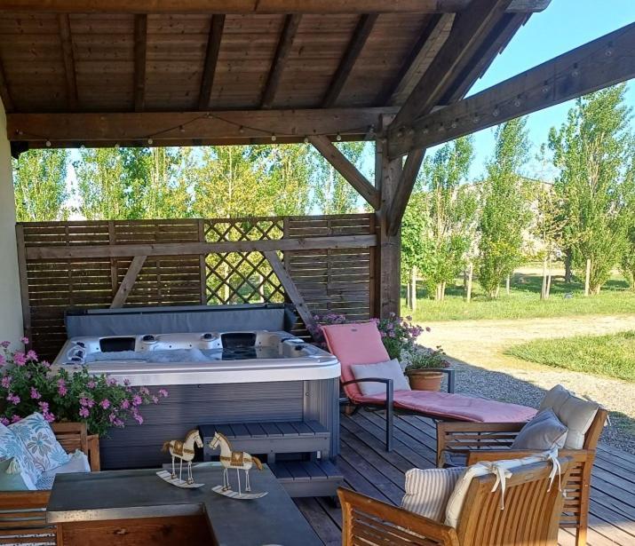 Villa Domaine équestre du Boscq Parleboscq Esterno foto